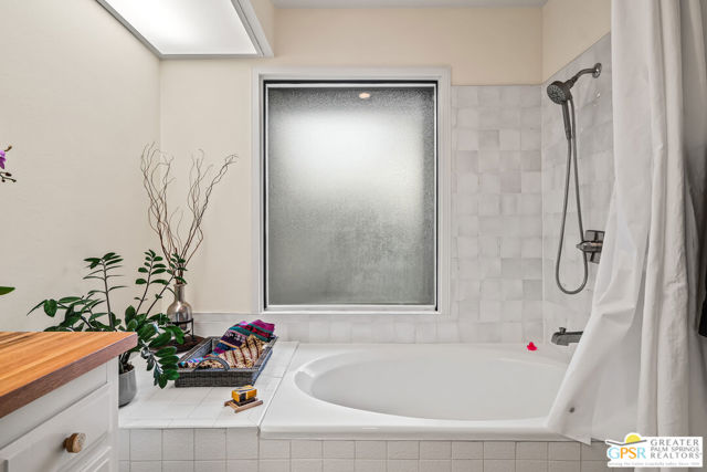 71824 Eleanora Lane, Rancho Mirage CA: https://media.crmls.org/mediaz/42fb6ea0-8b8c-480a-981e-8dca1e2c83af.jpg