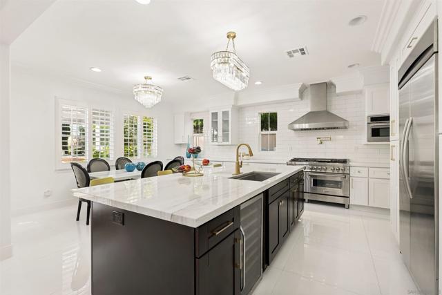 6911 Goldstone Rd, Carlsbad CA: https://media.crmls.org/mediaz/42fbbb8d-292f-4bf6-996b-a7a6370ef190.jpg