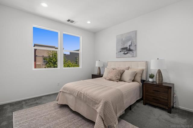316 Antoni Glen, Escondido CA: https://media.crmls.org/mediaz/42fbbf38-2081-498c-9a39-acd07a94de1d.jpg