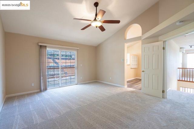 1003 Linda Vista Way, Rio Vista CA: https://media.crmls.org/mediaz/42fbf743-d256-408f-9533-a4fad48cdc5e.jpg