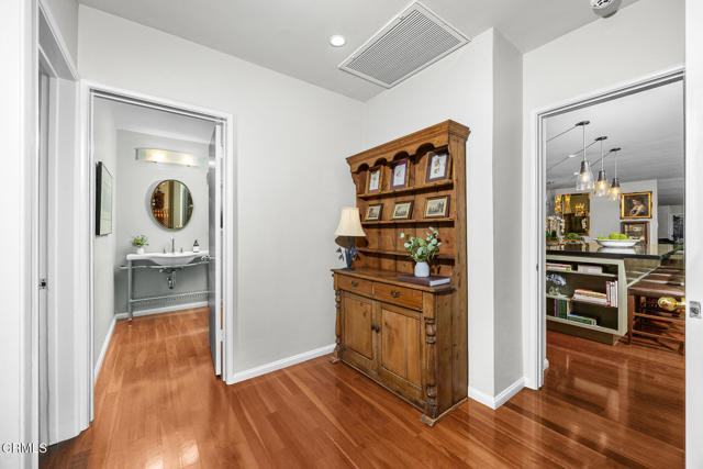 Detail Gallery Image 20 of 63 For 505 Orange Grove Cir, Pasadena,  CA 91105 - 4 Beds | 3/1 Baths