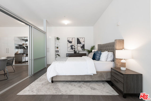 4080 Glencoe Avenue, Marina del Rey CA: https://media.crmls.org/mediaz/42fc492d-8c09-4e28-9b9f-458cf2ea7800.jpg