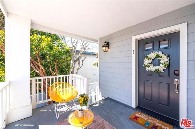 1202 Tennyson Street, Manhattan Beach CA: https://media.crmls.org/mediaz/42fcc0e0-9098-4216-940e-bf3ce62f689c.jpg