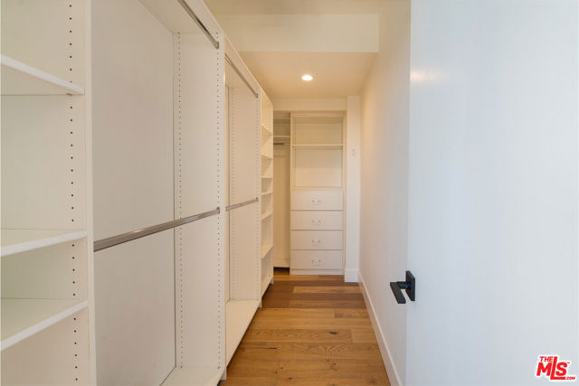 8787 Shoreham Drive, 707 photo 15