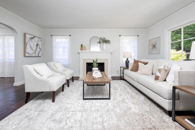 1411 Sanchez Avenue, Burlingame CA: https://media.crmls.org/mediaz/42fe2c52-c0b0-49fa-9dde-33abb2eee1aa.jpg