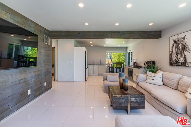 Drew Fenton | 26050 Pacific Coast Highway Malibu CA | MLS: 7423645
