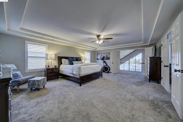 Image 28 of 45 For 2105 Cypress Pt