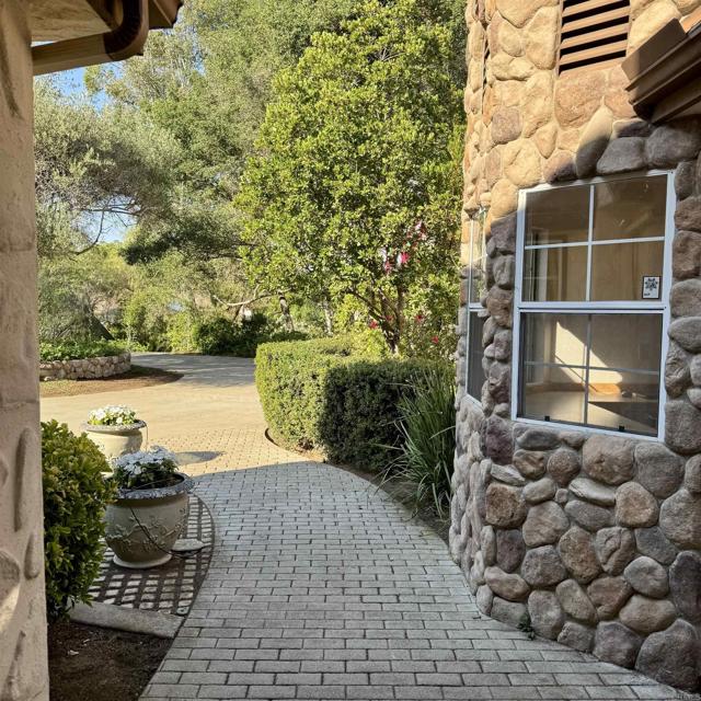 Detail Gallery Image 9 of 75 For 2848 Los Alisos, Fallbrook,  CA 92028 - 5 Beds | 3 Baths