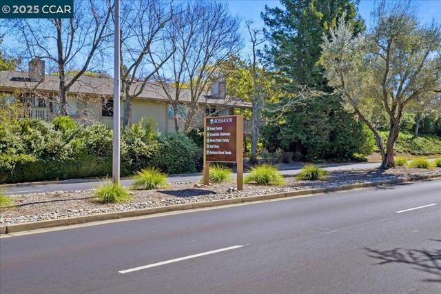 3711 Terra Granada, Walnut Creek CA: https://media.crmls.org/mediaz/430210e1-5354-4305-af5b-da775fb9628f.jpg