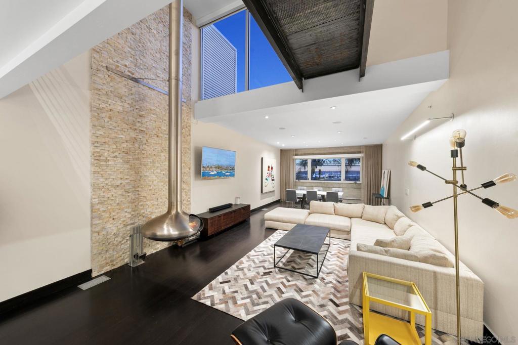 3033 India St. - photo 6