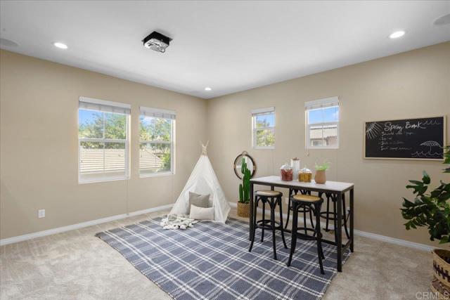 Detail Gallery Image 26 of 38 For 15809 Concord Ridge, San Diego,  CA 92127 - 4 Beds | 3/1 Baths