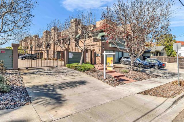 4666 Mission Ave, California 92116, 2 Bedrooms Bedrooms, ,2 BathroomsBathrooms,Condominium,For Sale,Mission Ave,250020201SD