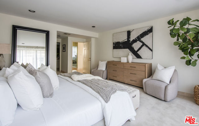 10724 Wilshire Boulevard, Los Angeles CA: https://media.crmls.org/mediaz/4303b854-74d9-4230-a260-d0032f54516d.jpg