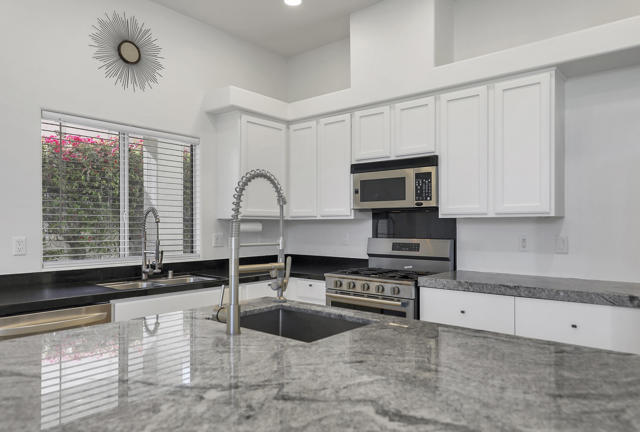 Image 9 of 37 For 51220 Avenida Carranza
