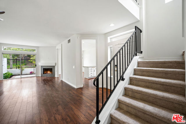 11562 Countrycreek Court photo 4