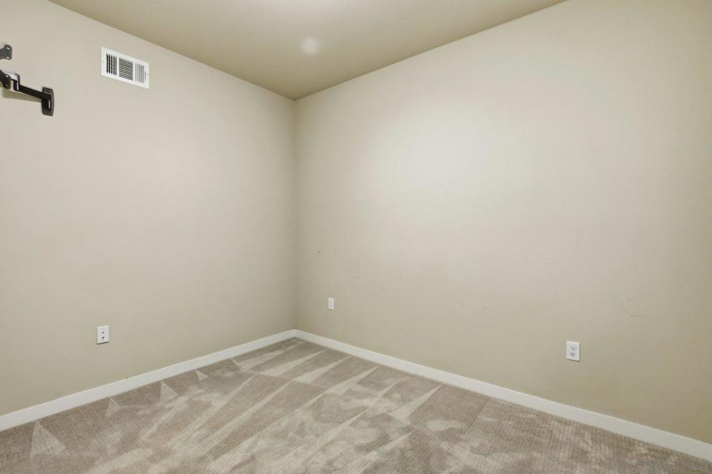 4541 Rainier - photo 13