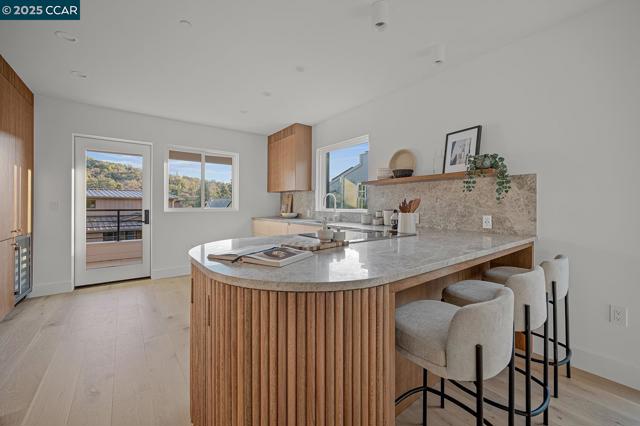 3742 Mt. Diablo Blvd, Lafayette CA: https://media.crmls.org/mediaz/43084880-12a5-4361-bb77-f187349214e4.jpg