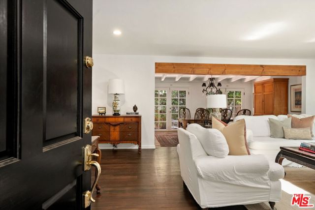 9742 Saturn Street, Los Angeles CA: https://media.crmls.org/mediaz/430901b8-7001-4f3e-94a7-06d3d5203fb3.jpg