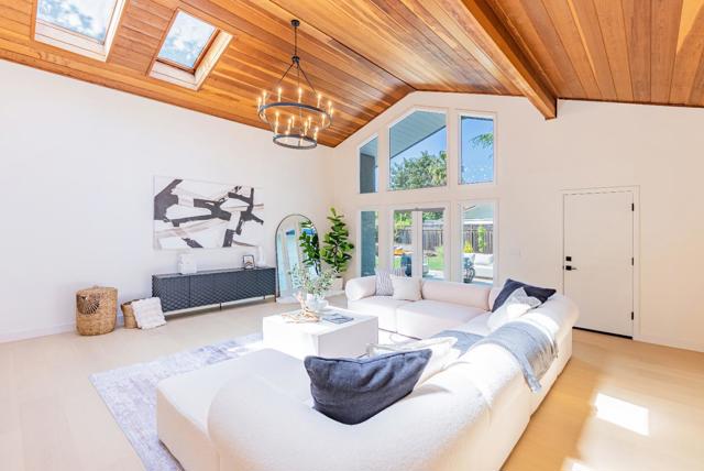 2083 Louise Lane, Los Altos CA: https://media.crmls.org/mediaz/43096e89-b998-4a5e-b62b-0c52be42bea3.jpg