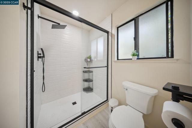 5497 Silver Sage Ct, Concord CA: https://media.crmls.org/mediaz/4309a034-5c82-4a9f-9d5a-588aa39c6ed1.jpg
