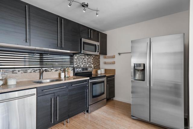 2266 Grand Ave, San Diego CA: https://media.crmls.org/mediaz/4309a82a-d0db-4744-832b-dc27596109ac.jpg