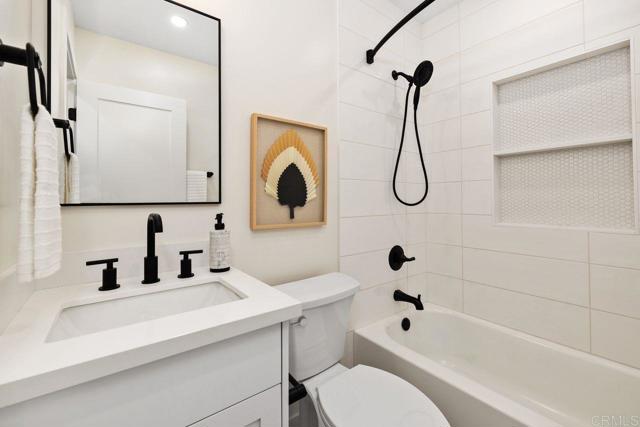 Detail Gallery Image 32 of 39 For 5461 Waring Rd, San Diego,  CA 92120 - 3 Beds | 2 Baths