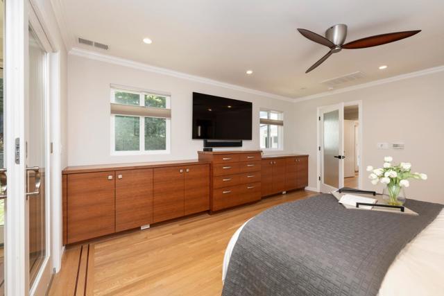 2721 Comstock Circle, Belmont CA: https://media.crmls.org/mediaz/430b746f-808e-4e62-82b9-8990144d113e.jpg