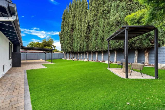 Detail Gallery Image 4 of 40 For 13824 Powers Rd, Poway,  CA 92064 - 4 Beds | 2 Baths