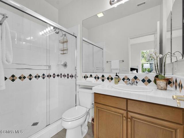 5455 Via Olas, Newbury Park CA: https://media.crmls.org/mediaz/430bf288-dab2-489c-bdd6-b2fdc5a80389.jpg