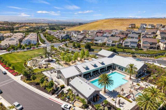 4190 Oak Knoll Drive, Dublin CA: https://media.crmls.org/mediaz/430c94e8-7d42-4f37-94ed-04e50ba9853f.jpg