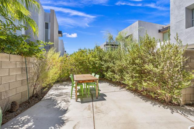 231 Breeze Loop, Palm Springs, CA 92262