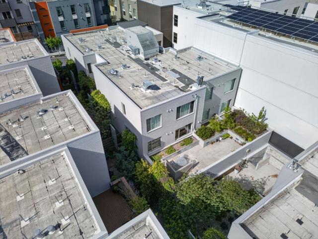 570 Innes Avenue, San Francisco CA: https://media.crmls.org/mediaz/430e8689-e2ed-43c7-af05-2669e5fdf8b1.jpg