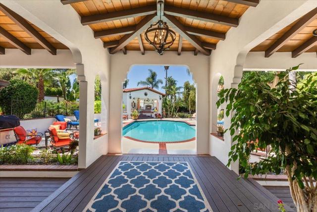 2103 Sunnyside Ave, El Cajon CA: https://media.crmls.org/mediaz/430ed432-9289-451f-bf6e-2951b112e1a0.jpg