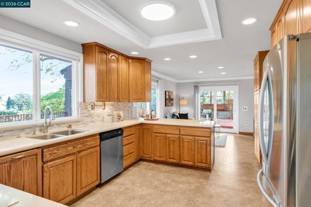 Image 13 of 49 For 2081 Essenay Ave