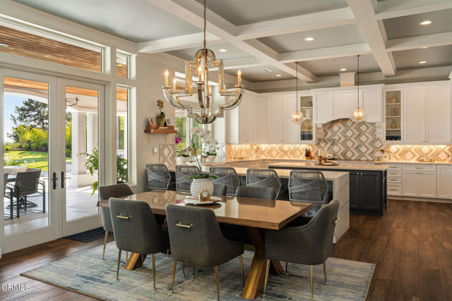 1069 Corte Barroso, Camarillo CA: https://media.crmls.org/mediaz/43106608-d1d6-4d41-b8e2-3213c952a89e.jpg