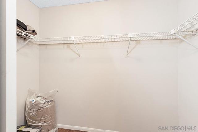 7455 Charmant Dr, San Diego CA: https://media.crmls.org/mediaz/43108992-dd18-4dd8-b1f2-dc5bcdad87e5.jpg