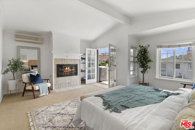441 HOLLOWELL Avenue, Hermosa Beach, California 90254, 4 Bedrooms Bedrooms, ,2 BathroomsBathrooms,Residential,Sold,HOLLOWELL,22165653