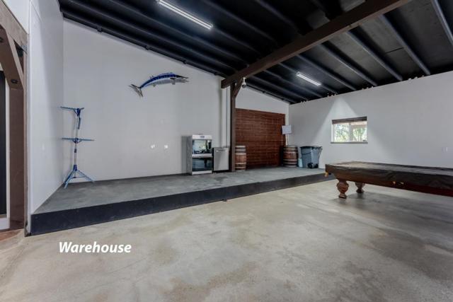 8440 Lovers Lane, Hollister CA: https://media.crmls.org/mediaz/4312944f-ba32-4e7d-ac2f-91a6bdfc401d.jpg