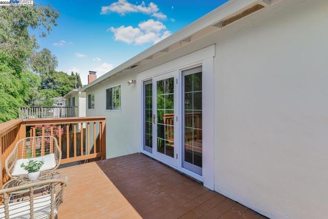 Image 41 of 58 For 1848 Trym St