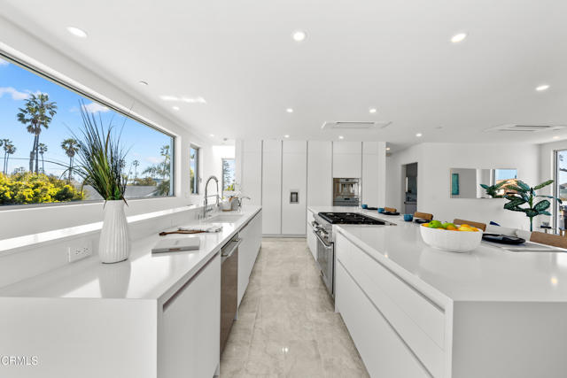 Detail Gallery Image 24 of 63 For 1238 Devon Ln, Ventura,  CA 93001 - 4 Beds | 4/1 Baths