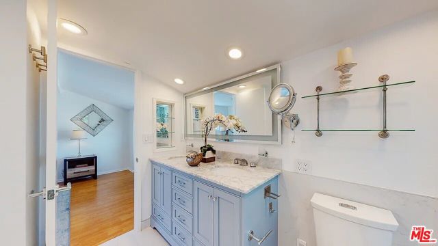 8212 Belford Avenue, Los Angeles CA: https://media.crmls.org/mediaz/4313a6c5-0383-4bdc-9af4-88501f19918a.jpg