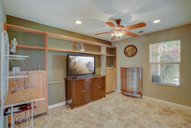 Detail Gallery Image 7 of 14 For 41425 Farmer Ct, Indio,  CA 92203 - 3 Beds | 2 Baths