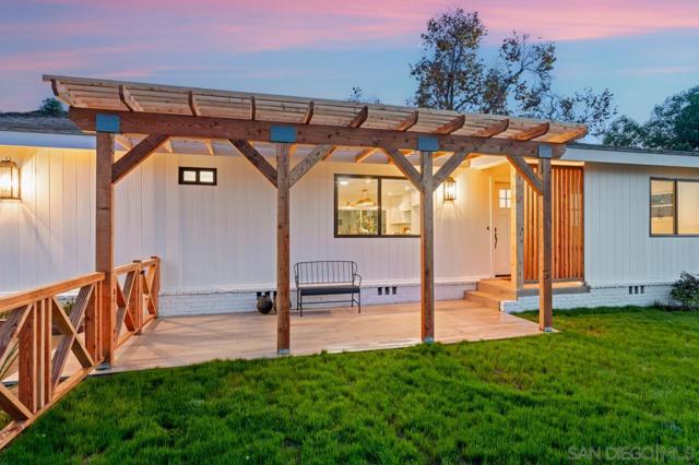 1155 Pepper Dr, El Cajon CA: https://media.crmls.org/mediaz/4315e33a-866c-4516-9dd9-a86c821b0af5.jpg