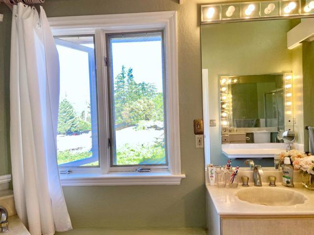 25300 Loma Prieta Avenue, Los Gatos CA: https://media.crmls.org/mediaz/431638d1-a591-4bba-9c8a-d9ba29b353b3.jpg