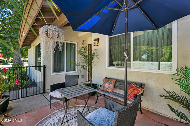 1118 Bright Glen Circle, Westlake Village CA: https://media.crmls.org/mediaz/4317a7f4-3c5d-4441-8cfa-a7325a1b86d5.jpg