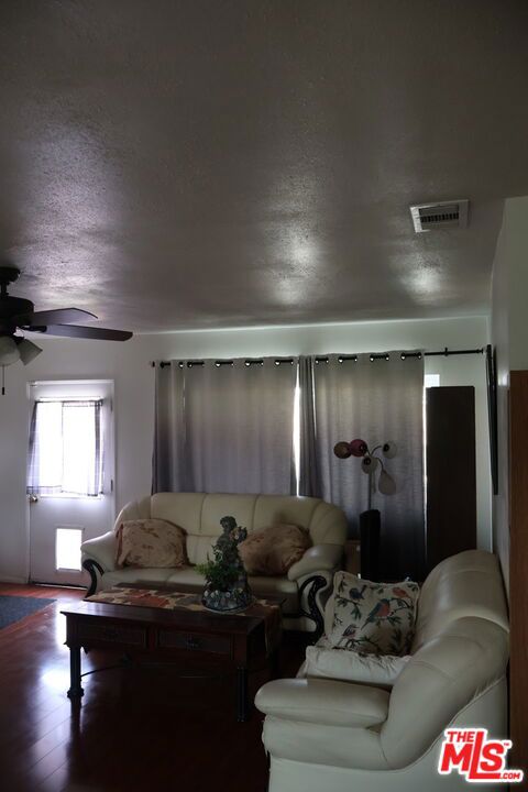 2918 Gladstone Street, Pomona CA: https://media.crmls.org/mediaz/43182739-3ba0-4da8-8f4c-63e615cc3535.jpg