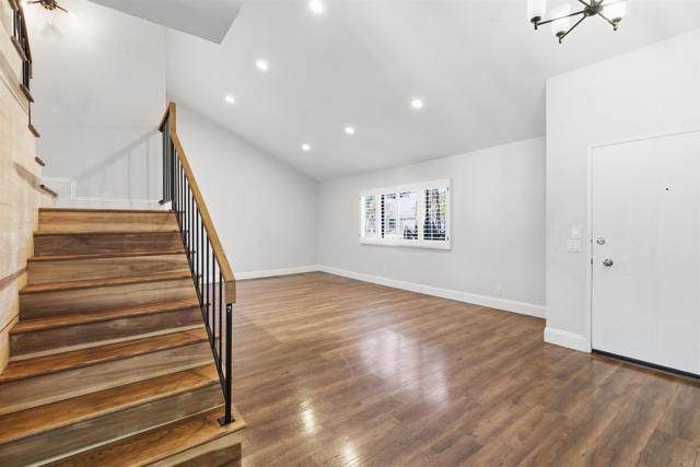 Detail Gallery Image 7 of 34 For 940 Stern Ln, Oxnard,  CA 93035 - 4 Beds | 2/1 Baths