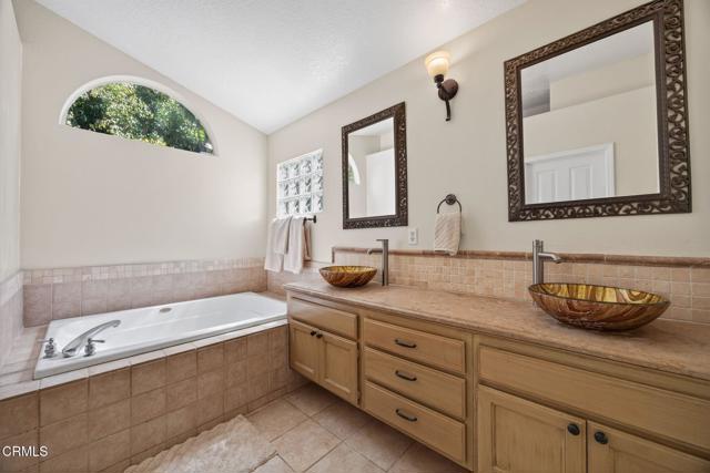 7748 Paso Robles Street, Ventura CA: https://media.crmls.org/mediaz/43187fe0-7d66-490c-9ecd-e20861c9049a.jpg