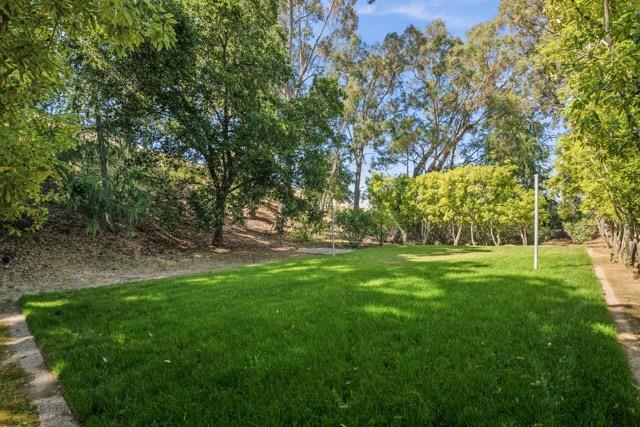 12359 Farr Ranch Road, Saratoga CA: https://media.crmls.org/mediaz/43192178-d311-46eb-94b2-98a01b21080d.jpg