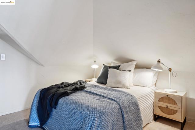 1408 E 15Th St, Oakland CA: https://media.crmls.org/mediaz/43193283-23f4-49e6-ac5d-0a624a2df42e.jpg